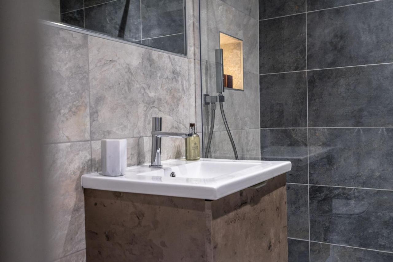 The Quadrant - The King Suite York Extérieur photo